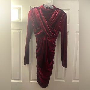 Beautiful soft burgandy dress!